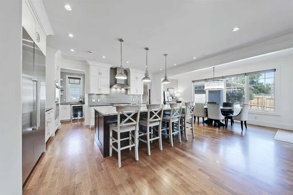 2 Granville Crescent SW
