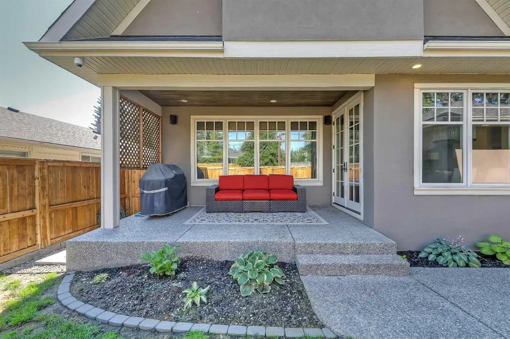 2 Granville Crescent SW