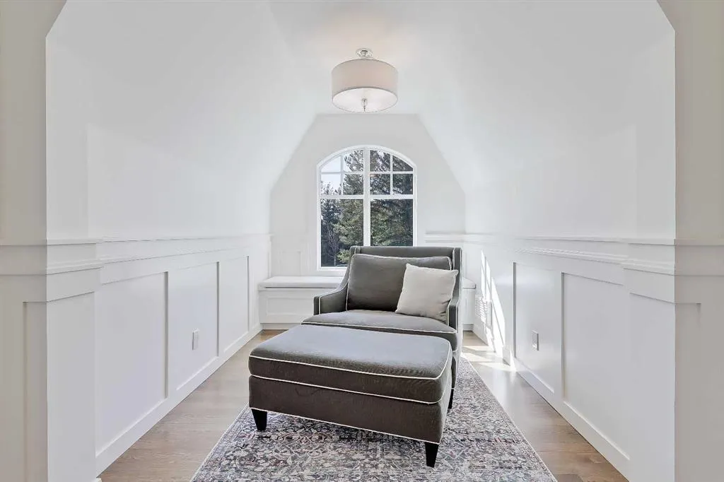 2 Granville Crescent SW