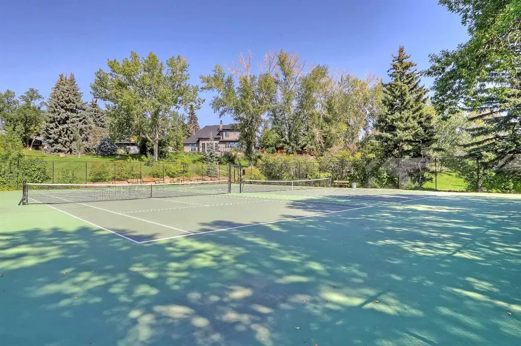 2 Granville Crescent SW