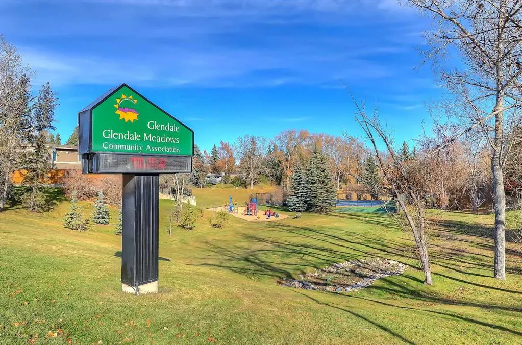 2 Granville Crescent SW
