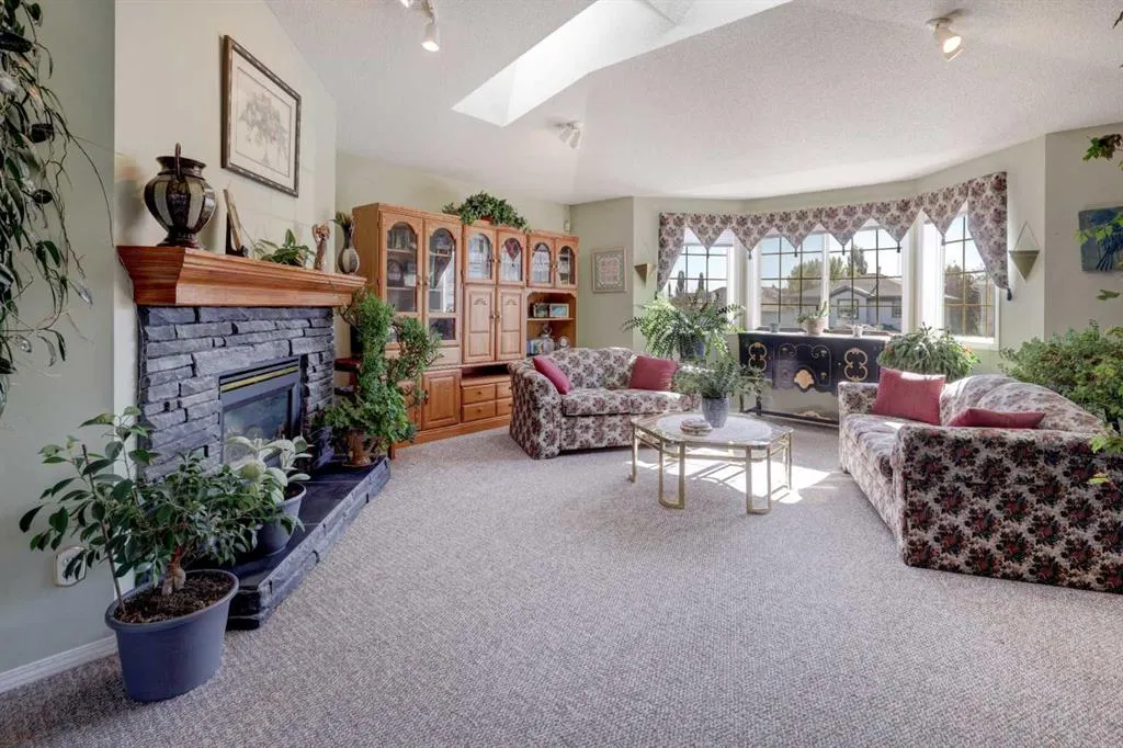 246 Harvest Oak Rise NE