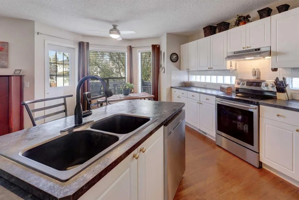246 Harvest Oak Rise NE