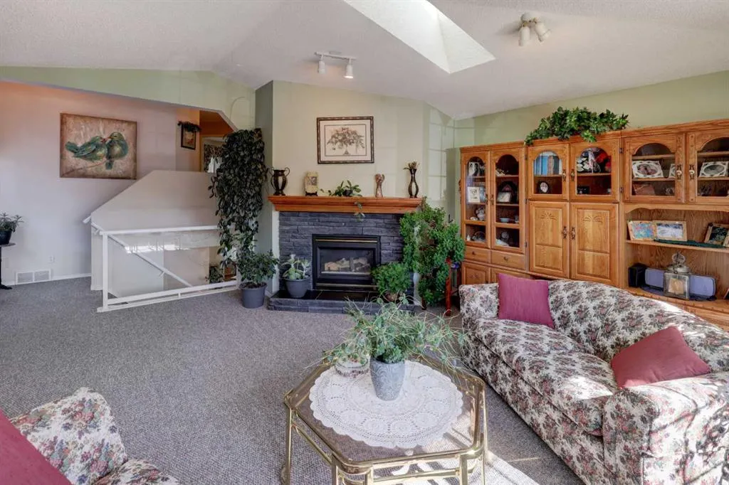 246 Harvest Oak Rise NE