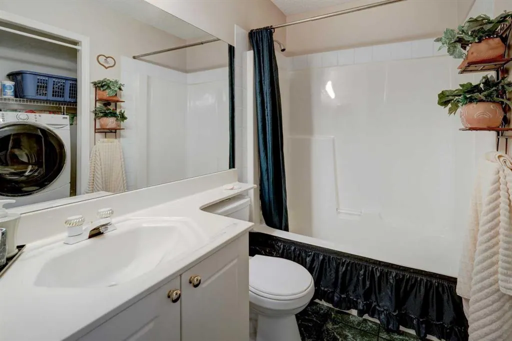 246 Harvest Oak Rise NE