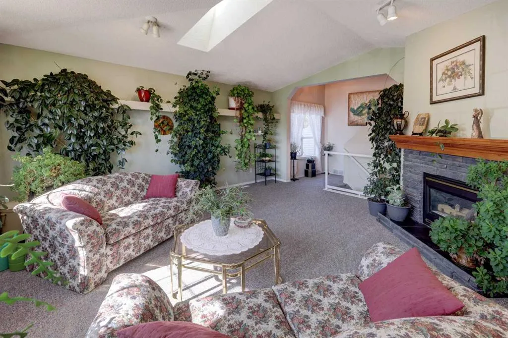 246 Harvest Oak Rise NE