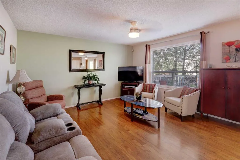 246 Harvest Oak Rise NE