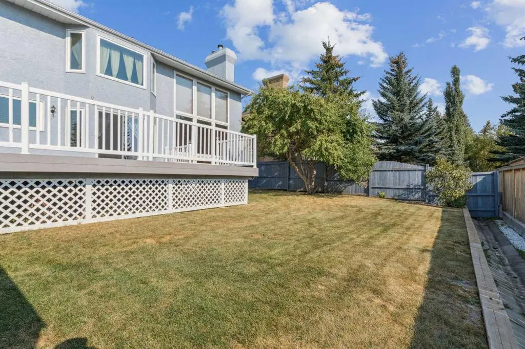 156 Edgevalley Circle NW