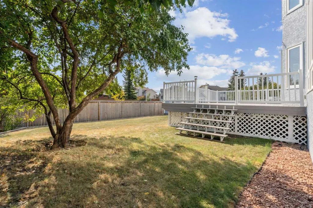 156 Edgevalley Circle NW