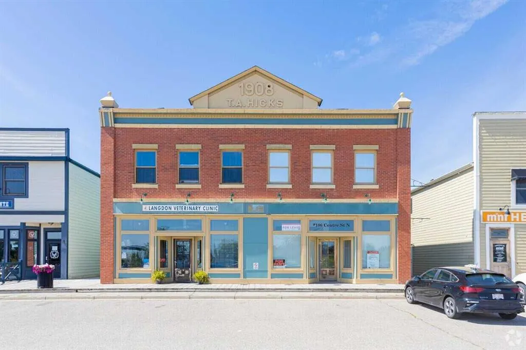 355 Centre Street NW, #106