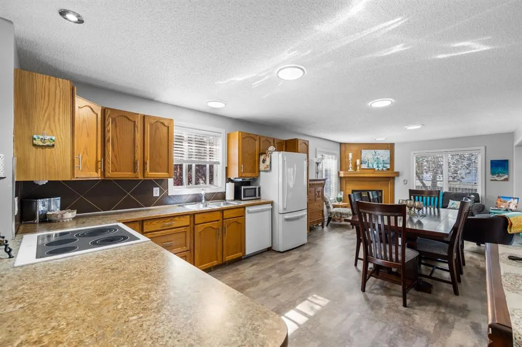 44 Harvest Park Road NE
