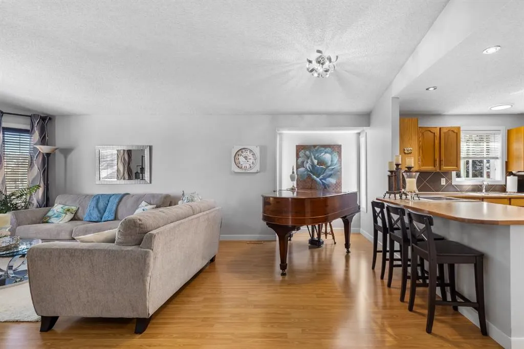 44 Harvest Park Road NE