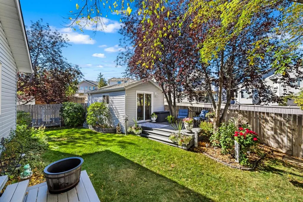 44 Harvest Park Road NE