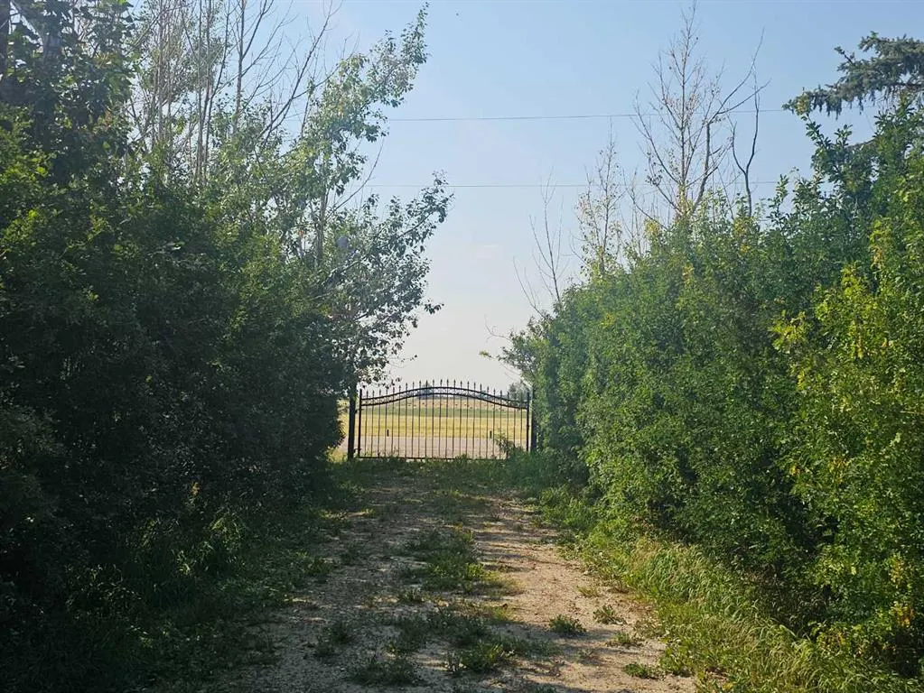 283242 Township Road 260