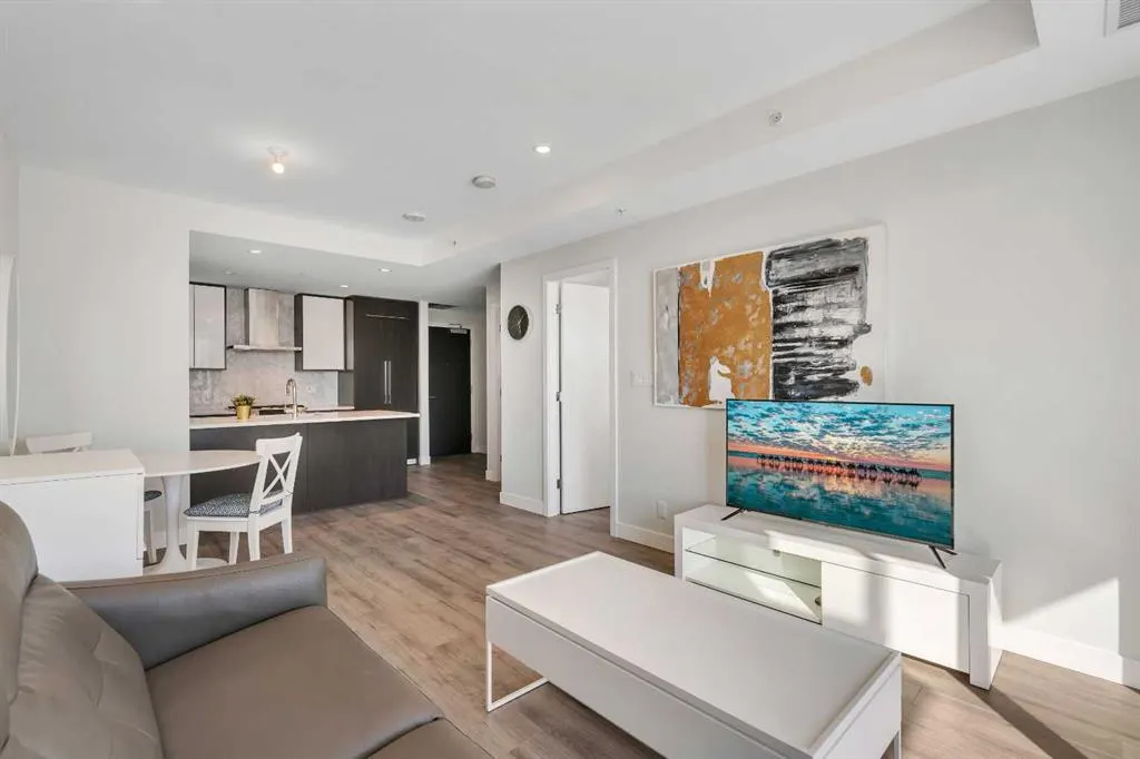 930 16 Avenue SW, #1004