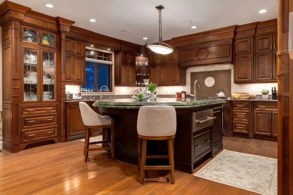 4 Aspen Ridge Bay SW
