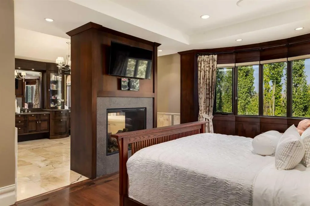 4 Aspen Ridge Bay SW