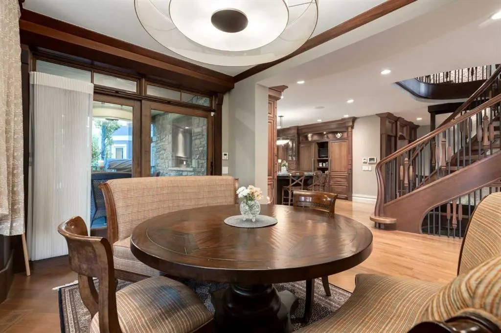 4 Aspen Ridge Bay SW