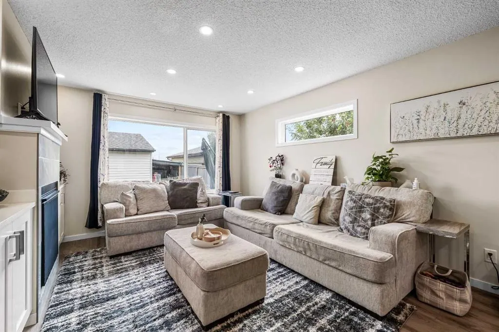 17 Cranford Place SE