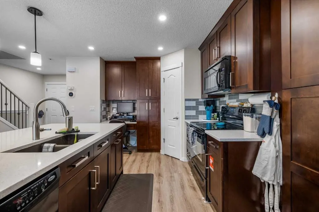 17 Cranford Place SE