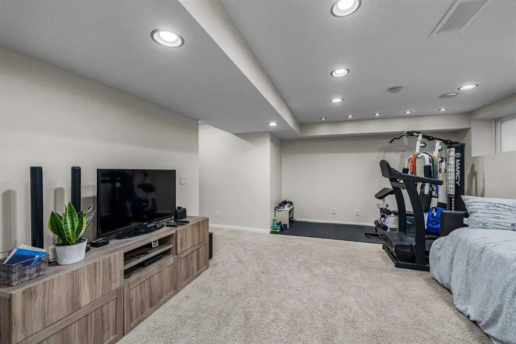 17 Cranford Place SE