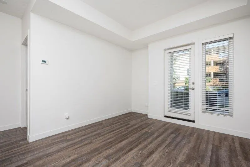 730 5 Street NE, #101