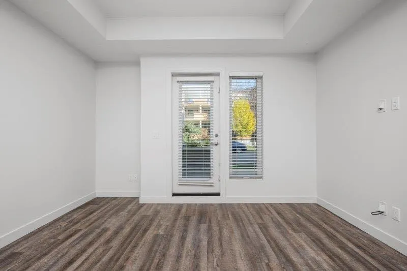 730 5 Street NE, #101