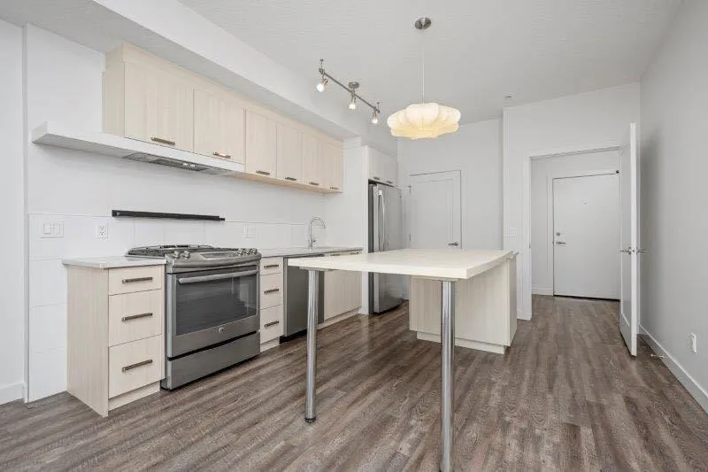 730 5 Street NE, #101