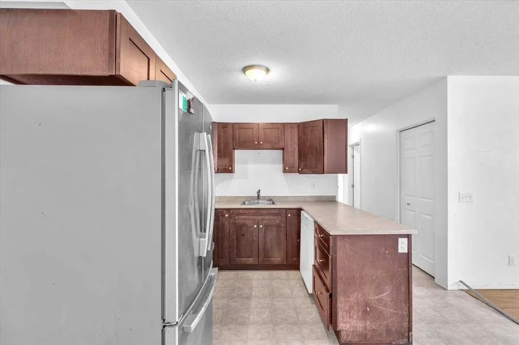 605 19 Street SE, #103