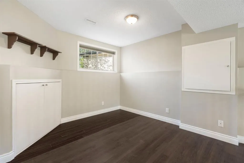 59 Panorama Hills Road NW
