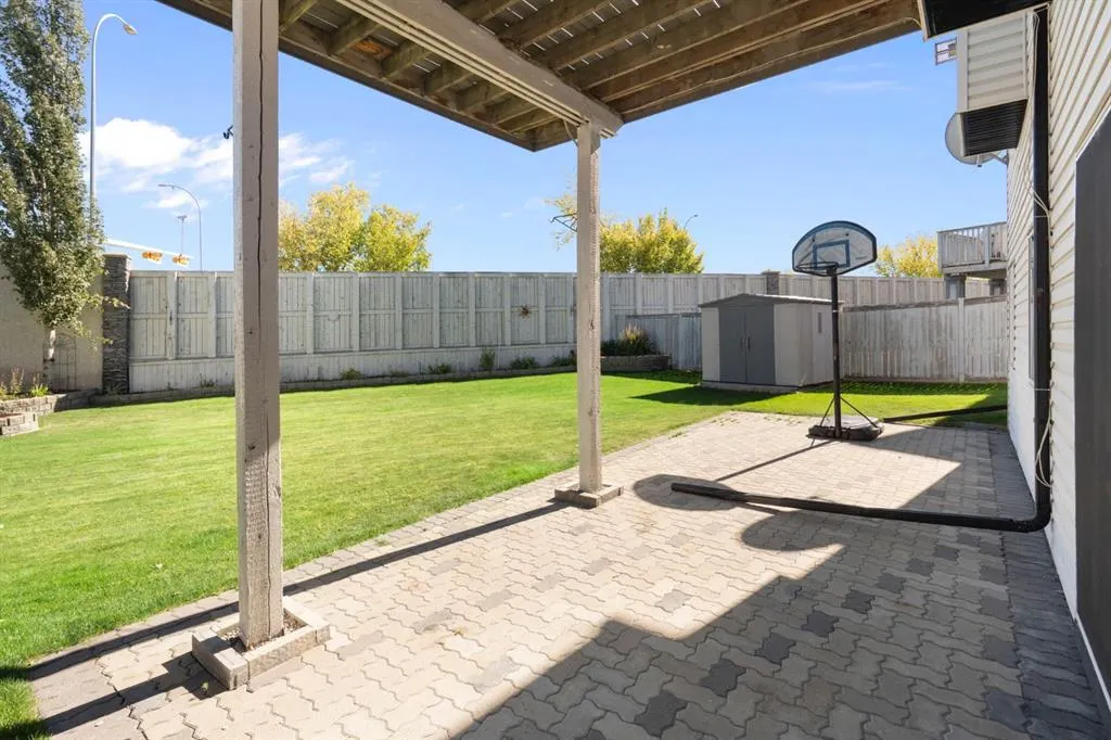 59 Panorama Hills Road NW