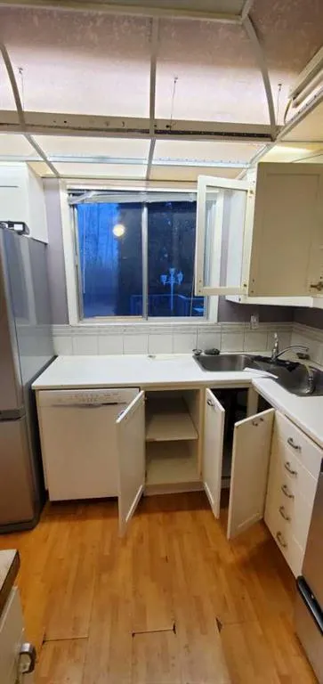 53 Street, #5011