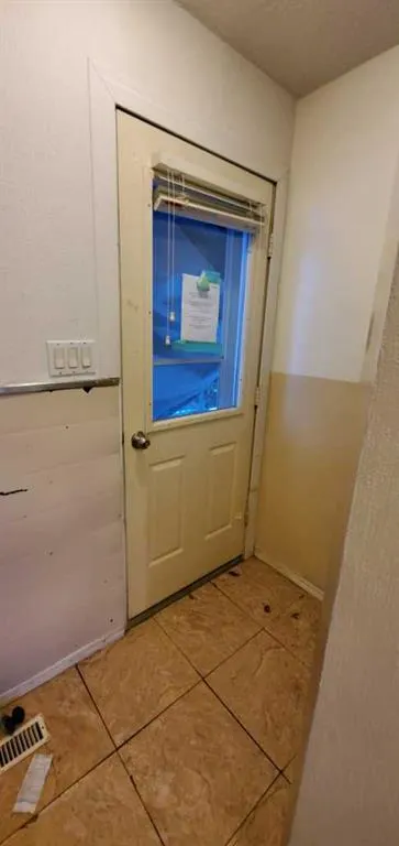 53 Street, #5011