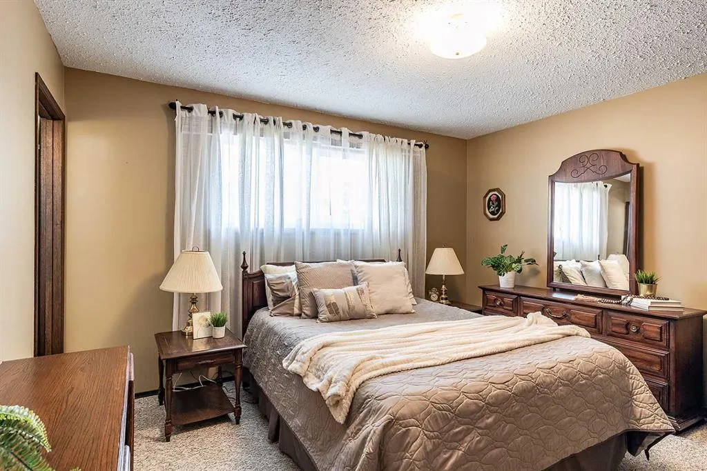 3 Ross Heights Green SE