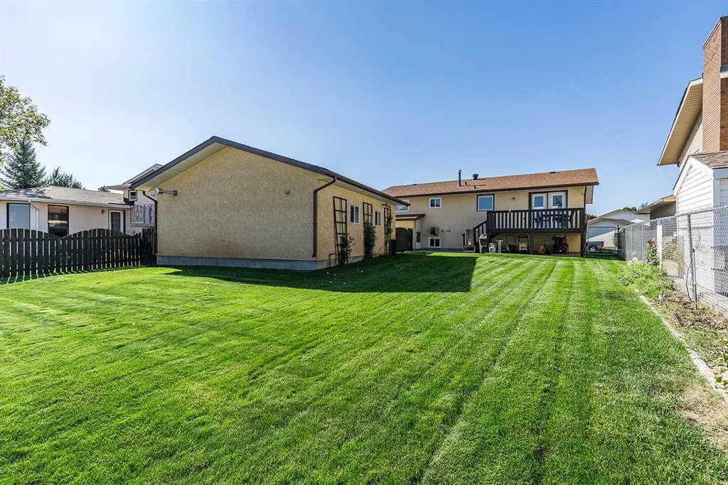 3 Ross Heights Green SE