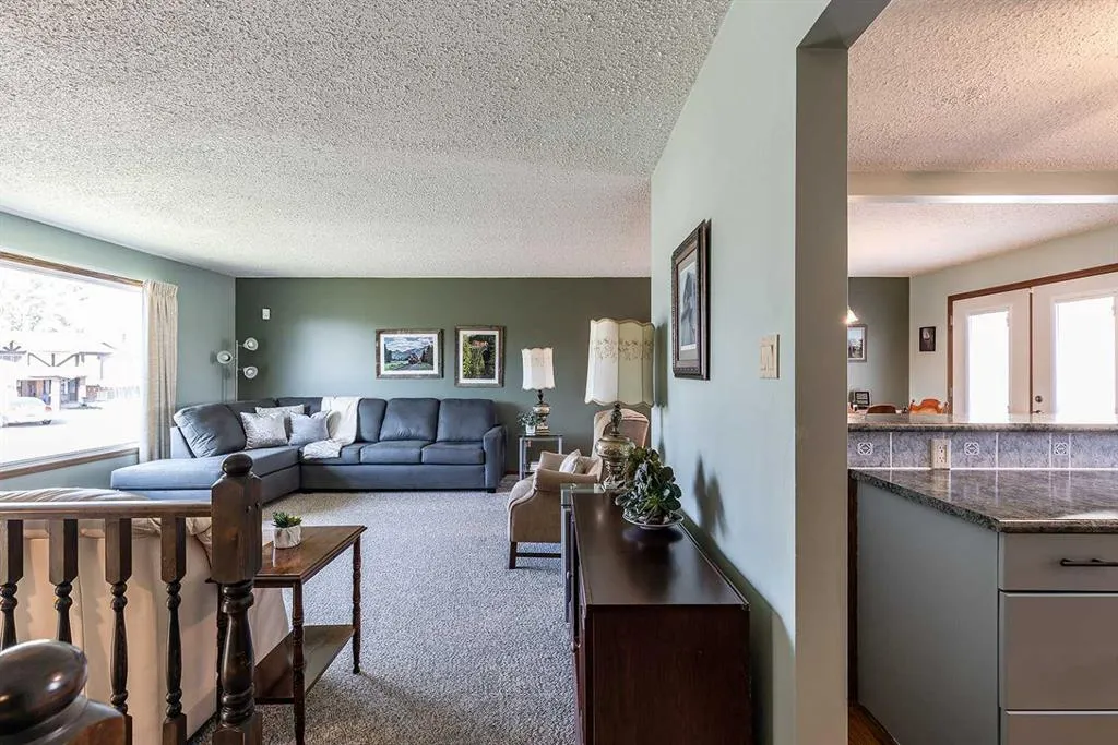 3 Ross Heights Green SE