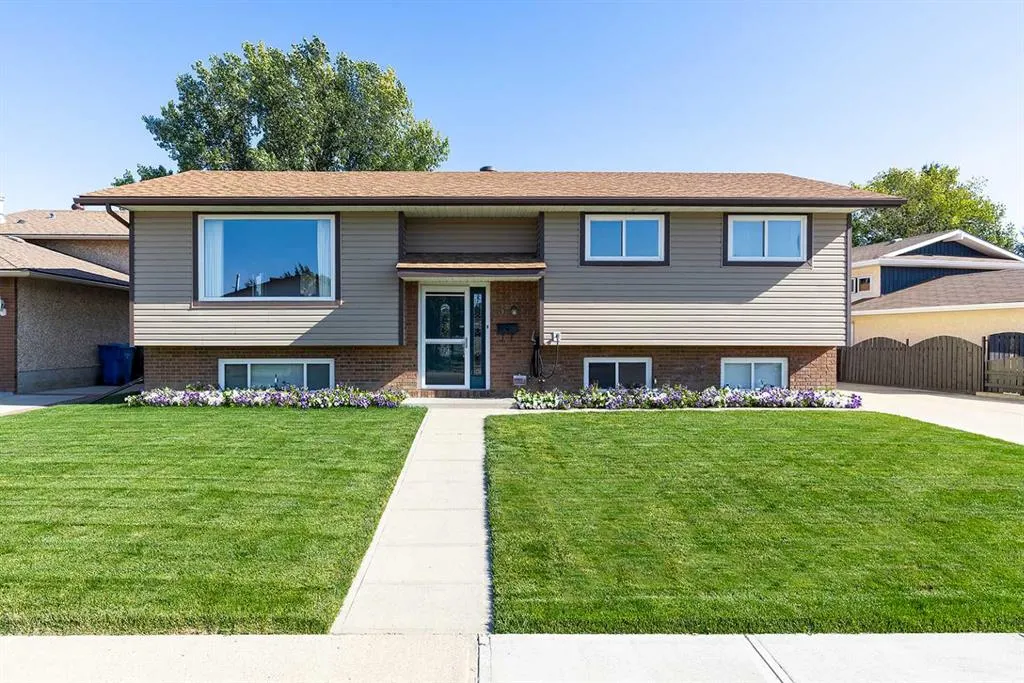 3 Ross Heights Green SE