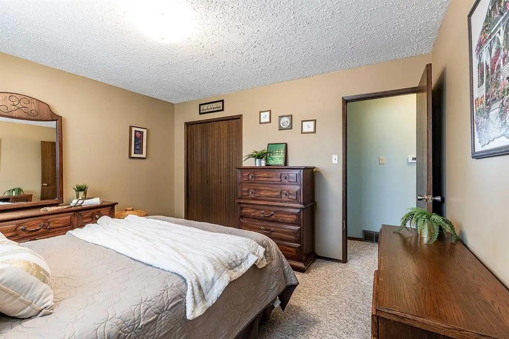 3 Ross Heights Green SE