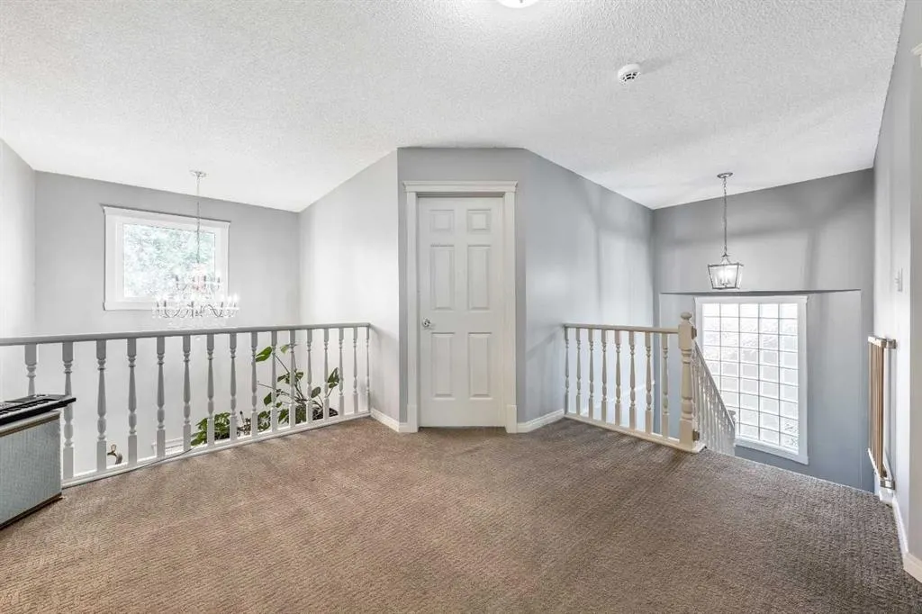 135 Westridge Close