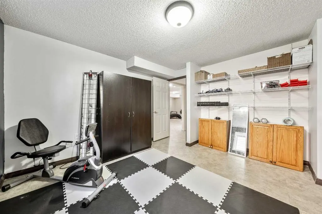 135 Westridge Close