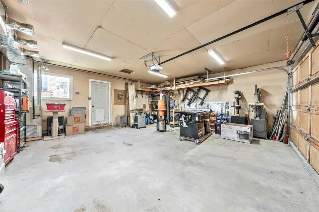 135 Westridge Close