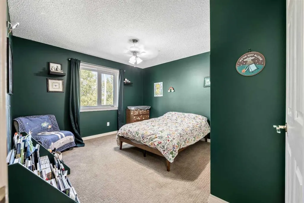 135 Westridge Close