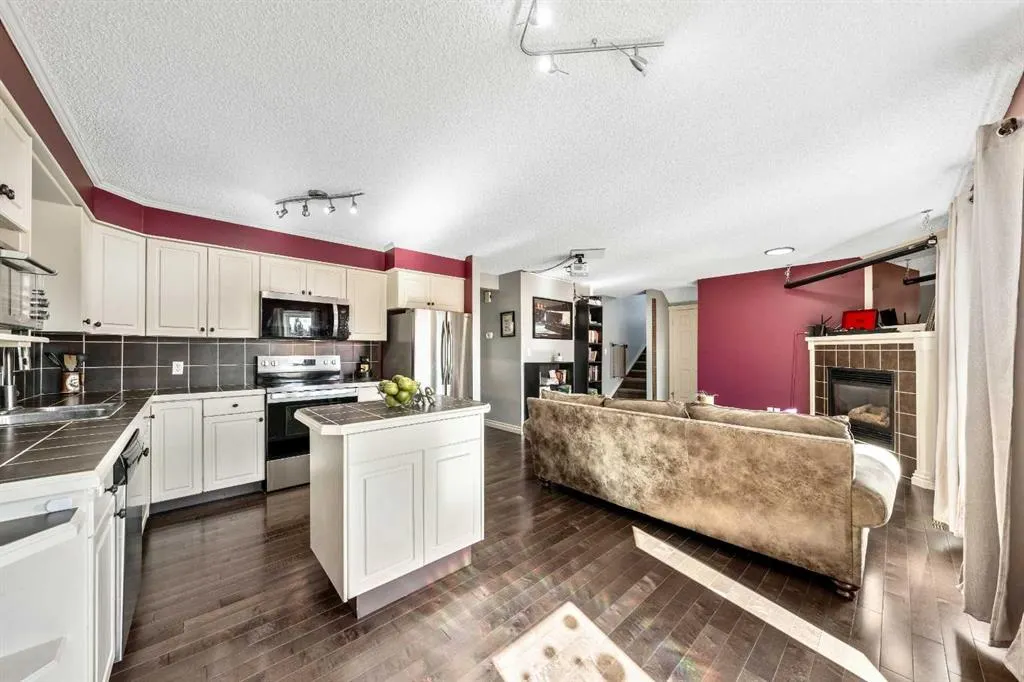 135 Westridge Close