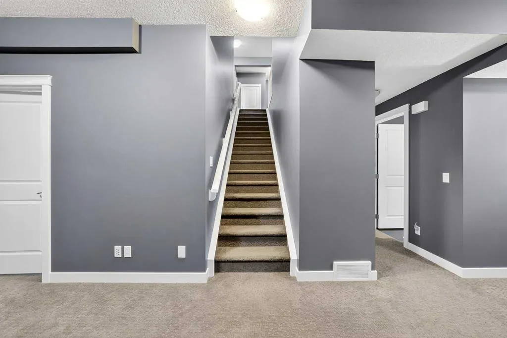 168 Cranford Drive SE