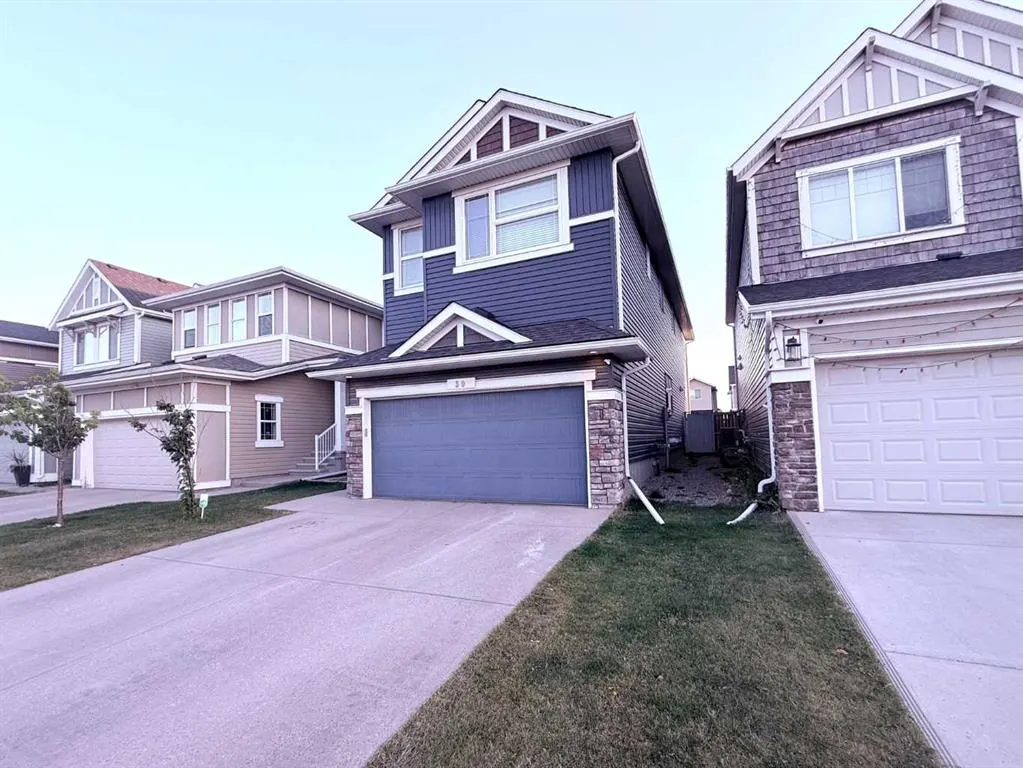 39 Redstone Road NE