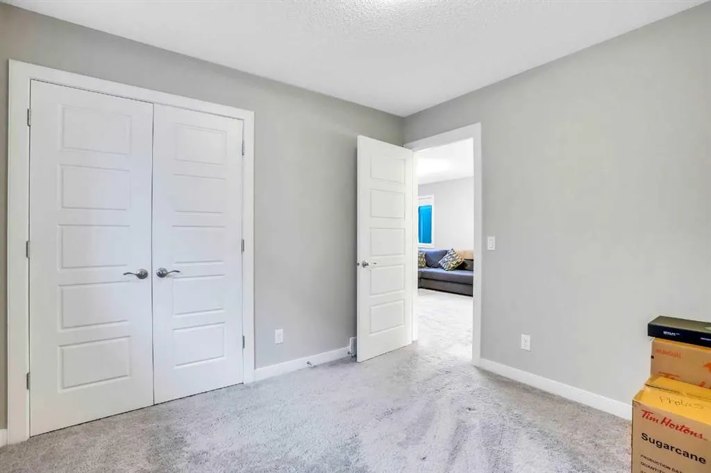 39 Redstone Road NE