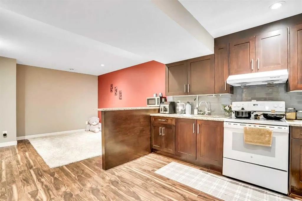 39 Redstone Road NE