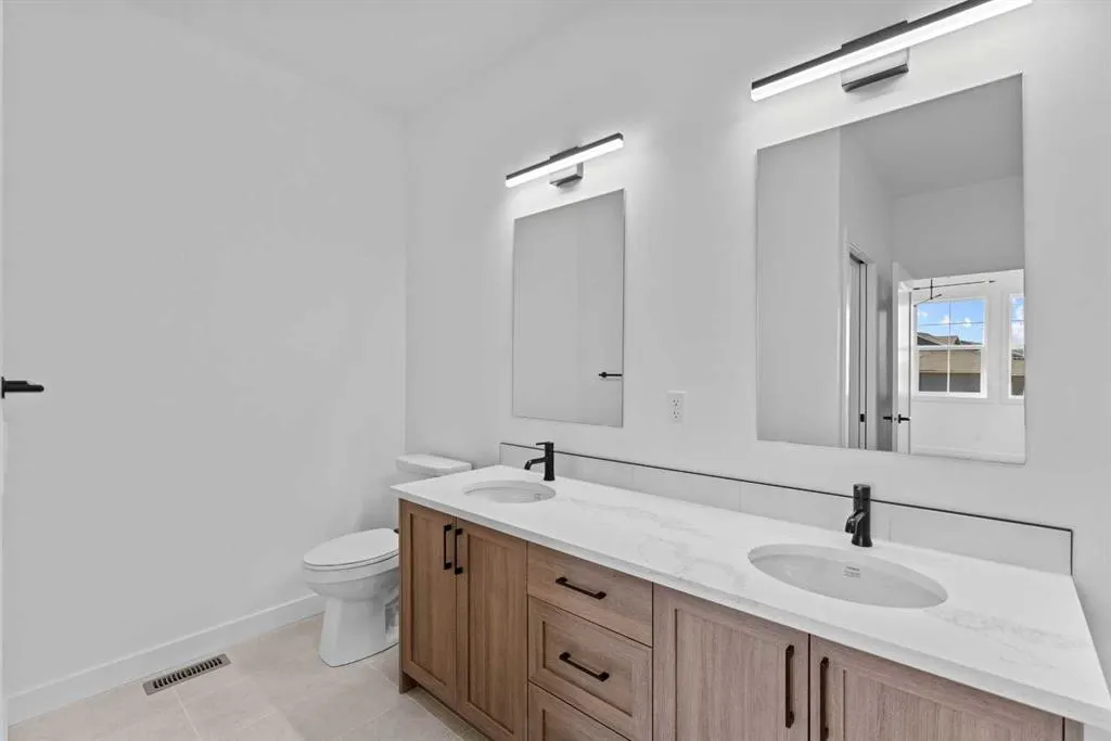 15 Coopersfield Link SW, #1800