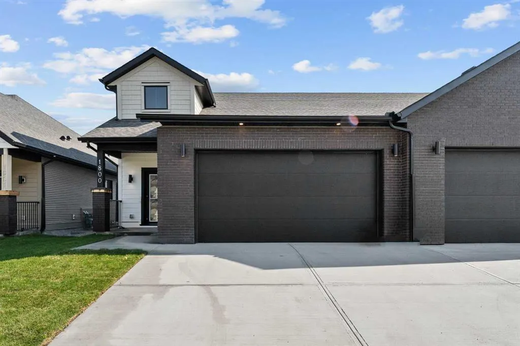 15 Coopersfield Link SW, #1800