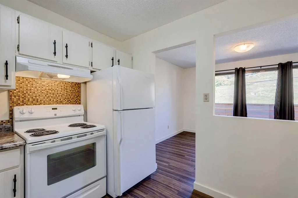2220 7 Avenue NW, #4